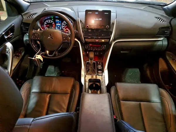 JA4ATWAA8RZ035300 2024 MITSUBISHI ECLIPSE CROSS - Image 8