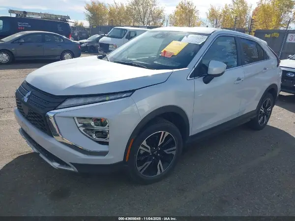 JA4ATWAA8RZ045468 2024 MITSUBISHI ECLIPSE CROSS - Image 2