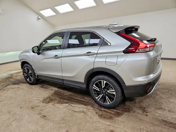 JA4ATWAA8RZ061296 2024 MITSUBISHI ECLIPSE CROSS - Image 2
