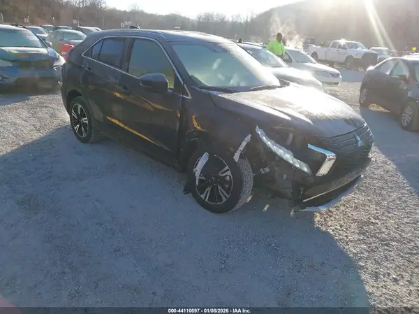 JA4ATWAA8SZ013805 2025 MITSUBISHI ECLIPSE CROSS - Image 1