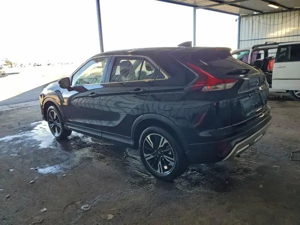 JA4ATWAA8SZ032743 2025 MITSUBISHI ECLIPSE CROSS - Image 2