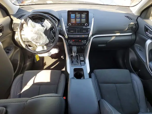 JA4ATWAA8SZ040678 2025 MITSUBISHI ECLIPSE CROSS - Image 8
