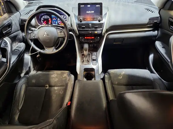 JA4ATWAA9NZ000498 2022 MITSUBISHI ECLIPSE CROSS - Image 8