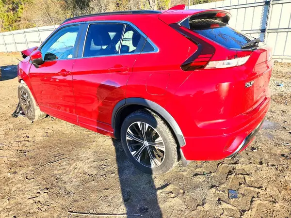 JA4ATWAA9NZ060488 2022 MITSUBISHI ECLIPSE CROSS - Image 2