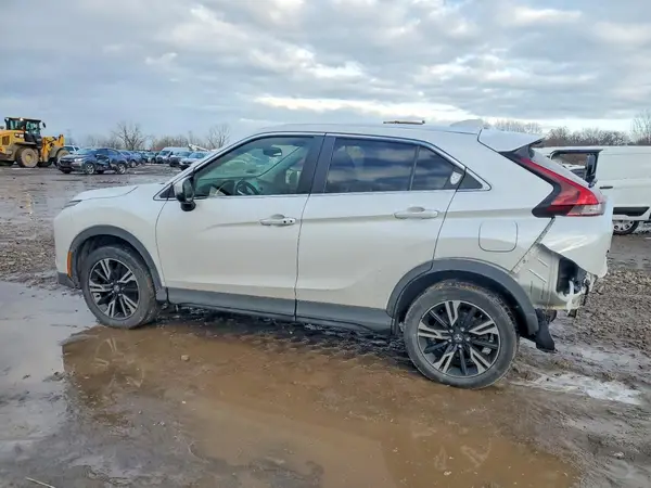 JA4ATWAA9PZ001251 2023 MITSUBISHI ECLIPSE CROSS - Image 2