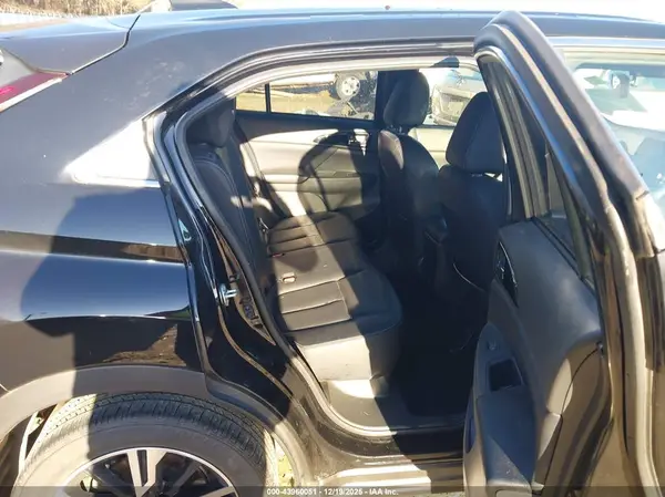JA4ATWAA9RZ001642 2024 MITSUBISHI ECLIPSE CROSS - Image 8
