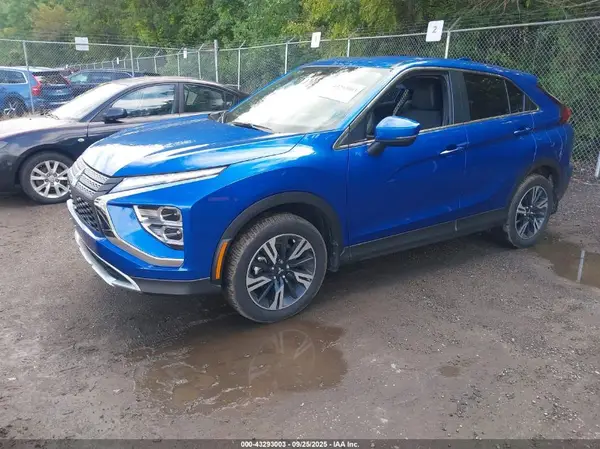 JA4ATWAA9RZ033667 2024 MITSUBISHI ECLIPSE CROSS - Image 2
