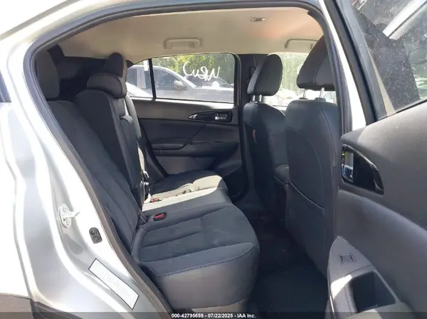 JA4ATWAA9RZ043647 2024 MITSUBISHI ECLIPSE CROSS - Image 8