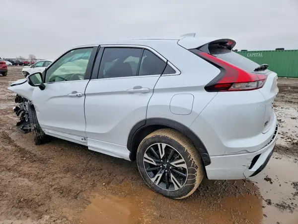 JA4ATWAA9RZ053434 2024 MITSUBISHI ECLIPSE CROSS - Image 2