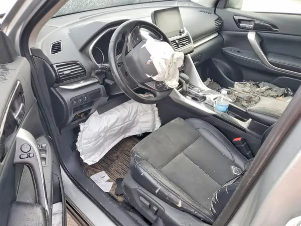 JA4ATWAA9RZ053692 2024 MITSUBISHI ECLIPSE CROSS - Image 8