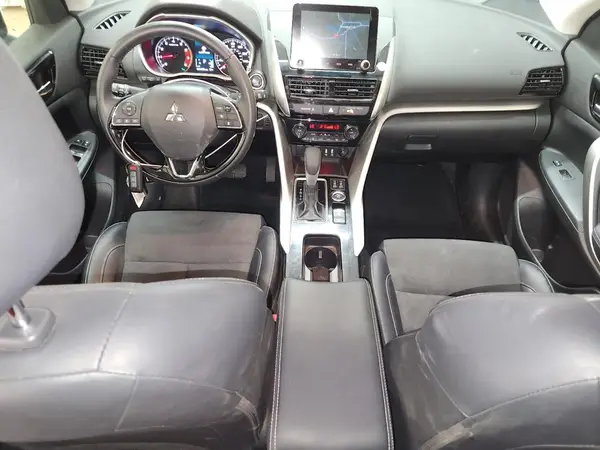 JA4ATWAA9RZ056348 2024 MITSUBISHI ECLIPSE CROSS - Image 8