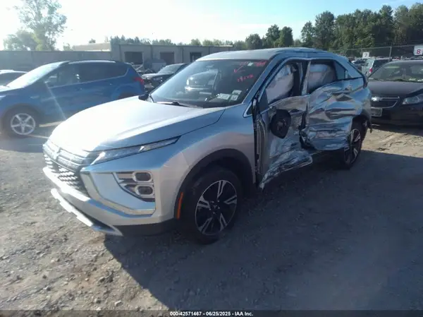 JA4ATWAA9RZ062098 2024 MITSUBISHI ECLIPSE CROSS - Image 2