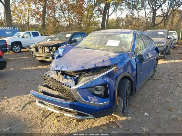 JA4ATWAA9RZ063977 2024 MITSUBISHI ECLIPSE CROSS - Image 2