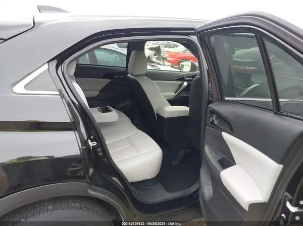 JA4ATWAA9RZ077782 2024 MITSUBISHI ECLIPSE CROSS - Image 8