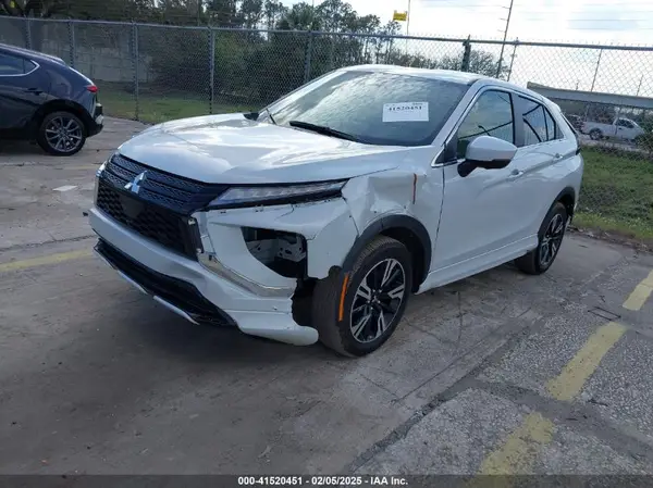 JA4ATWAA9RZ078866 2024 MITSUBISHI ECLIPSE CROSS - Image 2