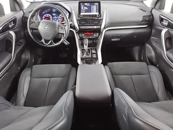 JA4ATWAA9SZ004854 2025 MITSUBISHI ECLIPSE CROSS - Image 8