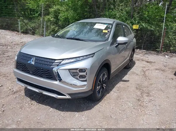 JA4ATWAA9SZ006037 2025 MITSUBISHI ECLIPSE CROSS - Image 2