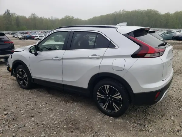 JA4ATWAA9SZ008032 2025 MITSUBISHI ECLIPSE CROSS - Image 2