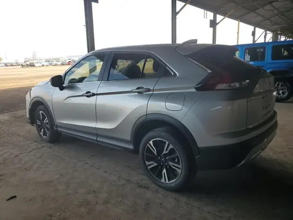 JA4ATWAA9SZ008662 2025 MITSUBISHI ECLIPSE CROSS - Image 2