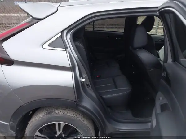JA4ATWAAXPZ008001 2023 MITSUBISHI ECLIPSE CROSS - Image 8