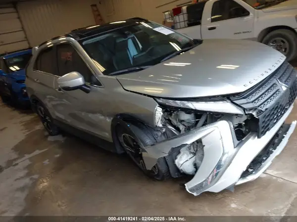 JA4ATWAAXPZ050586 2023 MITSUBISHI ECLIPSE CROSS - Image 1