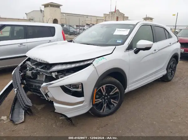 JA4ATWAAXRZ052695 2024 MITSUBISHI ECLIPSE CROSS - Image 2