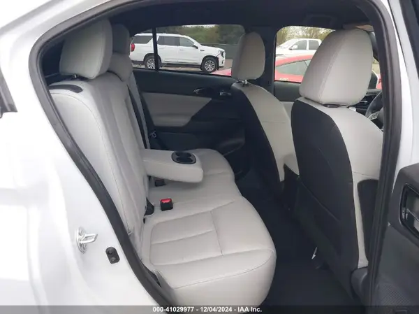 JA4ATWAAXRZ052695 2024 MITSUBISHI ECLIPSE CROSS - Image 8