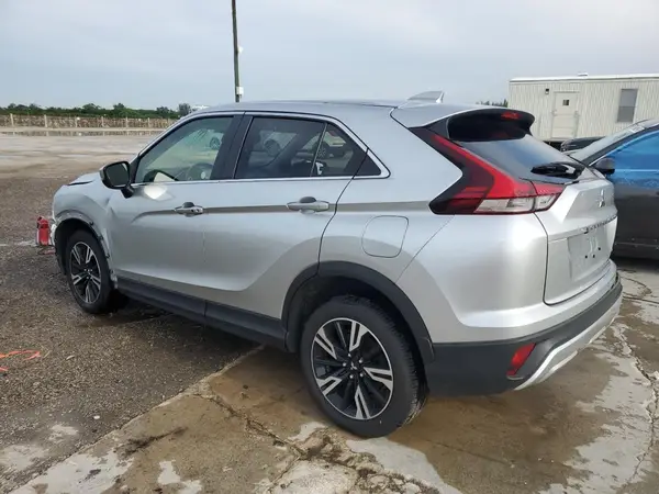 JA4ATWAAXSZ003955 2025 MITSUBISHI ECLIPSE CROSS - Image 2