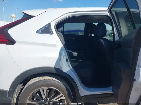 2025 MITSUBISHI ECLIPSE CROSS auction photo 8