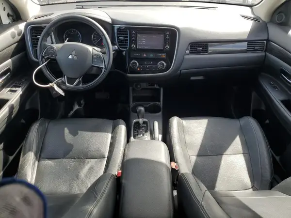 JA4AZ2A30GZ601035 2016 MITSUBISHI OUTLANDER - Image 8