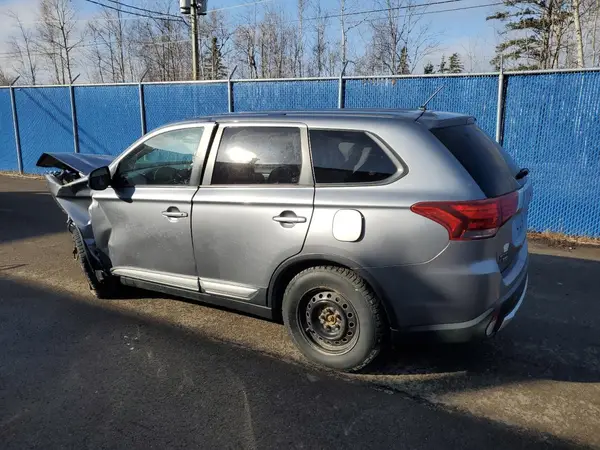 JA4AZ2A30GZ601228 2016 MITSUBISHI OUTLANDER - Image 2