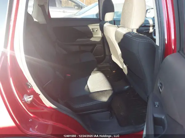 JA4AZ2A30GZ607109 2016 MITSUBISHI OUTLANDER - Image 8