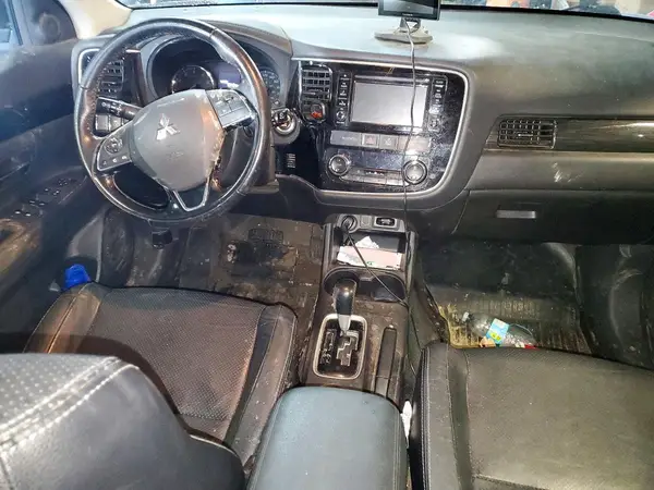 JA4AZ2A30GZ607319 2016 MITSUBISHI OUTLANDER - Image 8