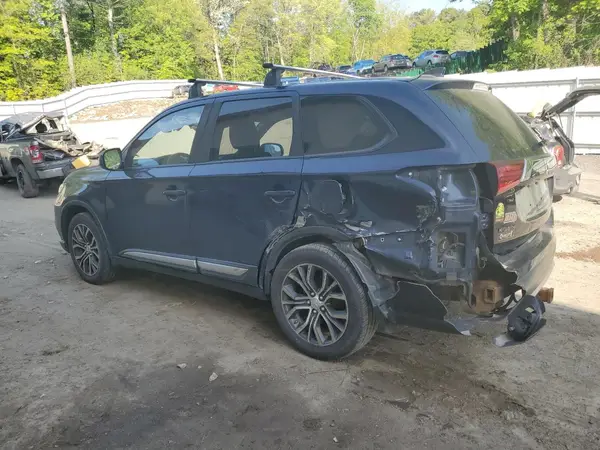 JA4AZ2A30HZ025822 2017 MITSUBISHI OUTLANDER - Image 2