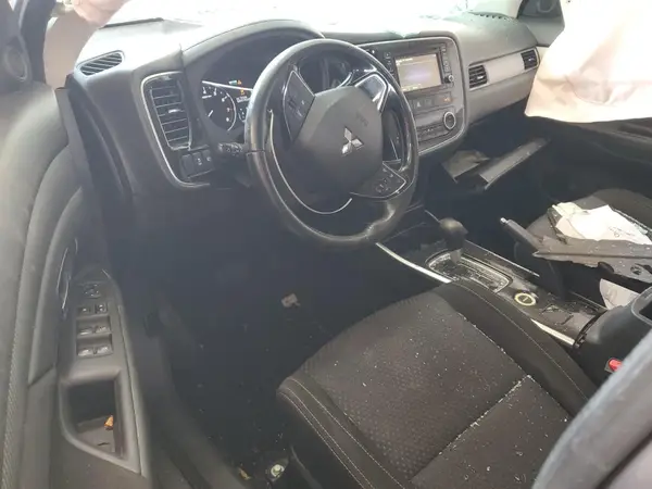 JA4AZ2A30HZ031765 2017 MITSUBISHI OUTLANDER - Image 8