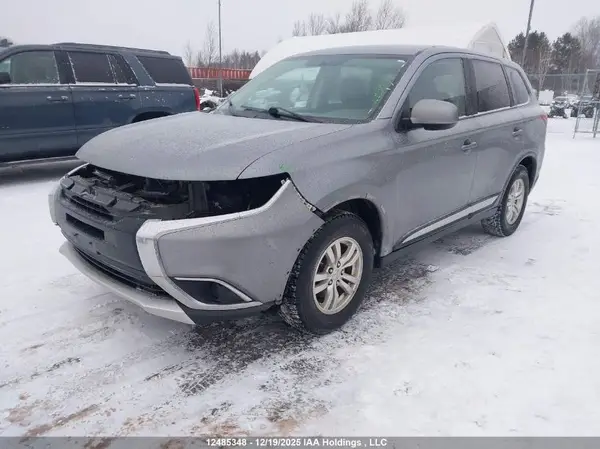 JA4AZ2A30HZ606169 2017 MITSUBISHI OUTLANDER - Image 2