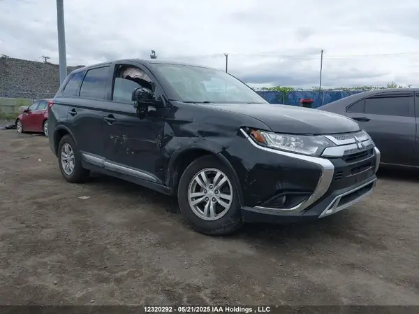 JA4AZ2A30LZ609338 2020 MITSUBISHI OUTLANDER - Image 1