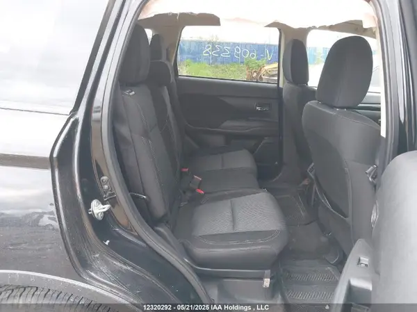 JA4AZ2A30LZ609338 2020 MITSUBISHI OUTLANDER - Image 8