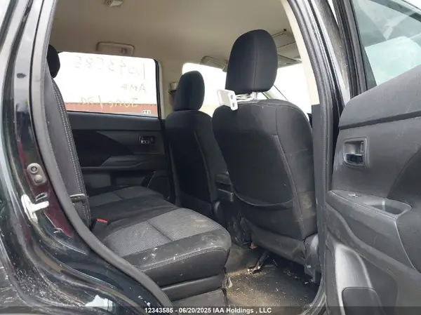 JA4AZ2A31GZ606664 2016 MITSUBISHI OUTLANDER - Image 8