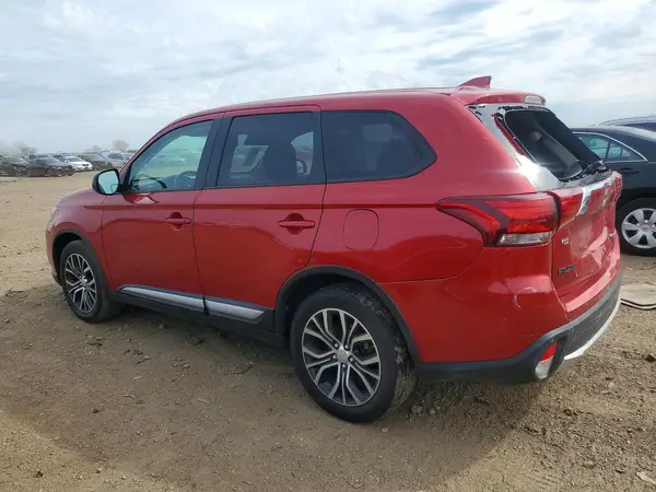 JA4AZ2A31HZ022637 2017 MITSUBISHI OUTLANDER - Image 2