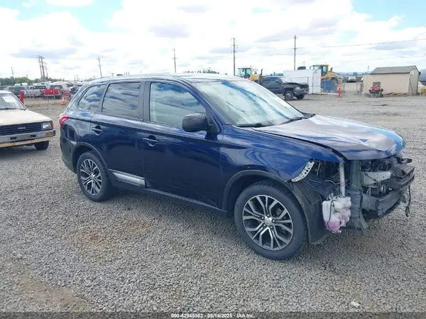 JA4AZ2A31HZ028518 2017 MITSUBISHI OUTLANDER - Image 1