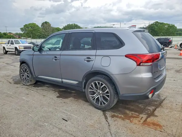 JA4AZ2A31HZ031936 2017 MITSUBISHI OUTLANDER - Image 2