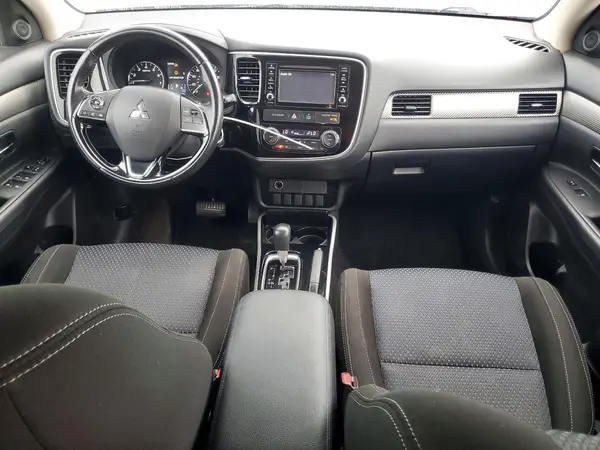 JA4AZ2A31HZ051720 2017 MITSUBISHI OUTLANDER - Image 8