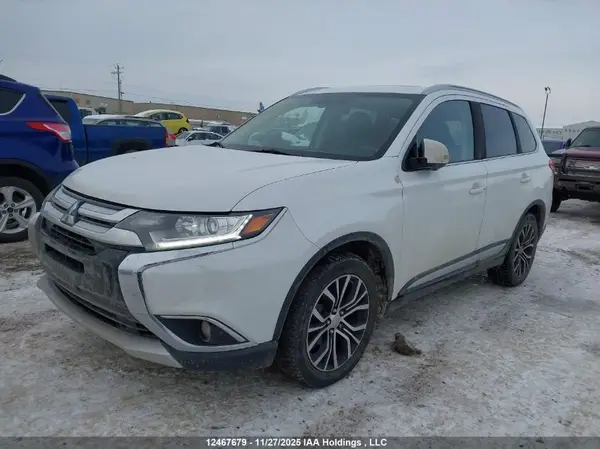JA4AZ2A31HZ609551 2017 MITSUBISHI OUTLANDER - Image 2