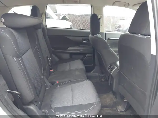 JA4AZ2A31LZ608067 2020 MITSUBISHI OUTLANDER - Image 8