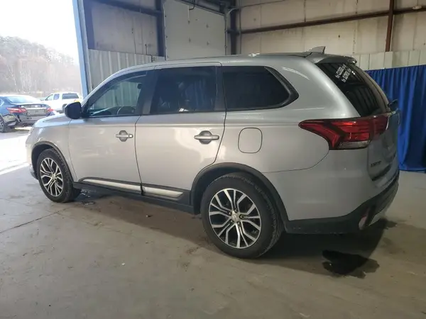 JA4AZ2A32HZ049524 2017 MITSUBISHI OUTLANDER - Image 2