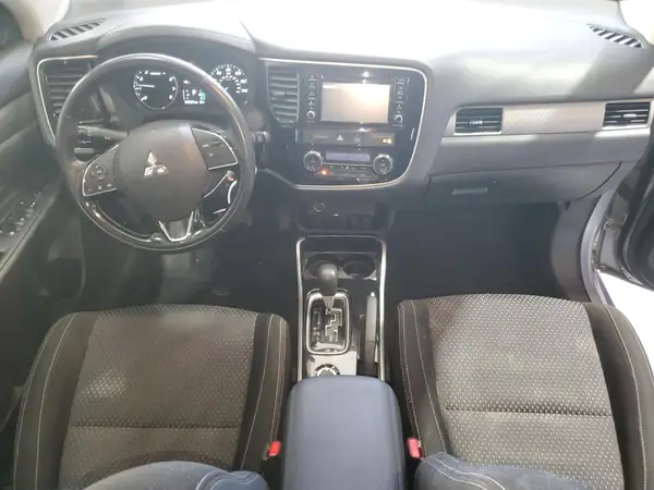 JA4AZ2A32HZ049524 2017 MITSUBISHI OUTLANDER - Image 8