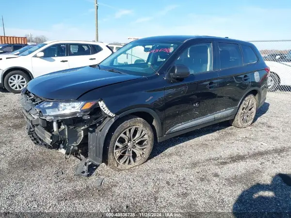 JA4AZ2A32HZ061771 2017 MITSUBISHI OUTLANDER - Image 2