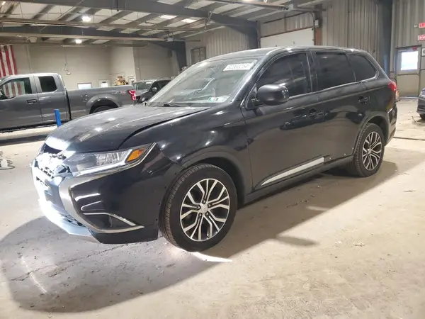 JA4AZ2A32HZ070258 2017 MITSUBISHI OUTLANDER - Image 1
