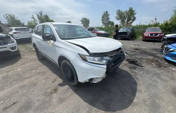 JA4AZ2A32HZ604679 2017 MITSUBISHI OUTLANDER - Image 1